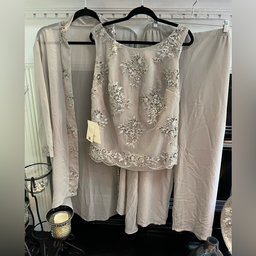 3 Piece Pant Suit, LanTing Bride, 18W, NWOT